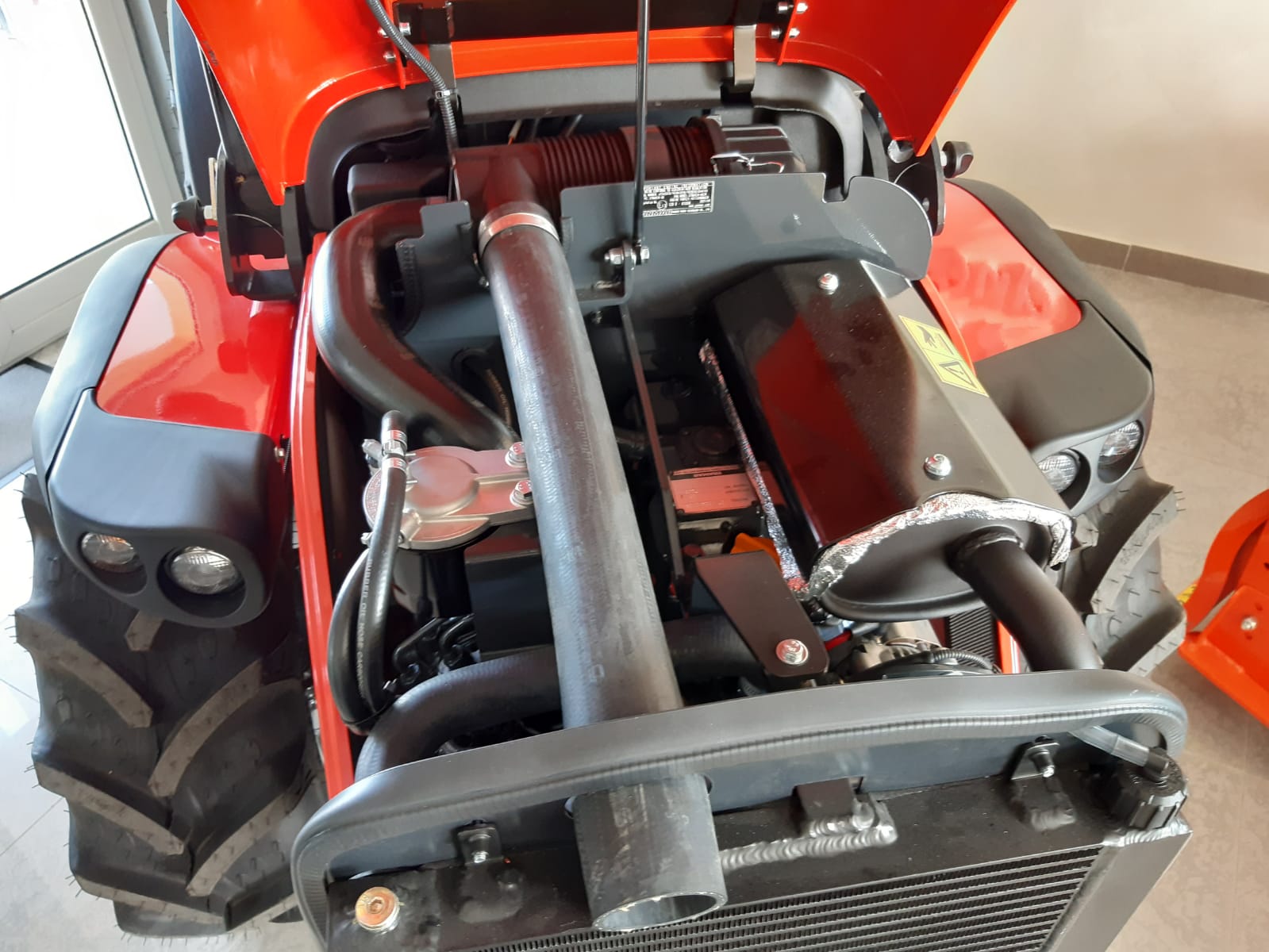 Trattore Nuovo Gommato A. Carraro 3800 F -PROMOZIONE - immagine 5