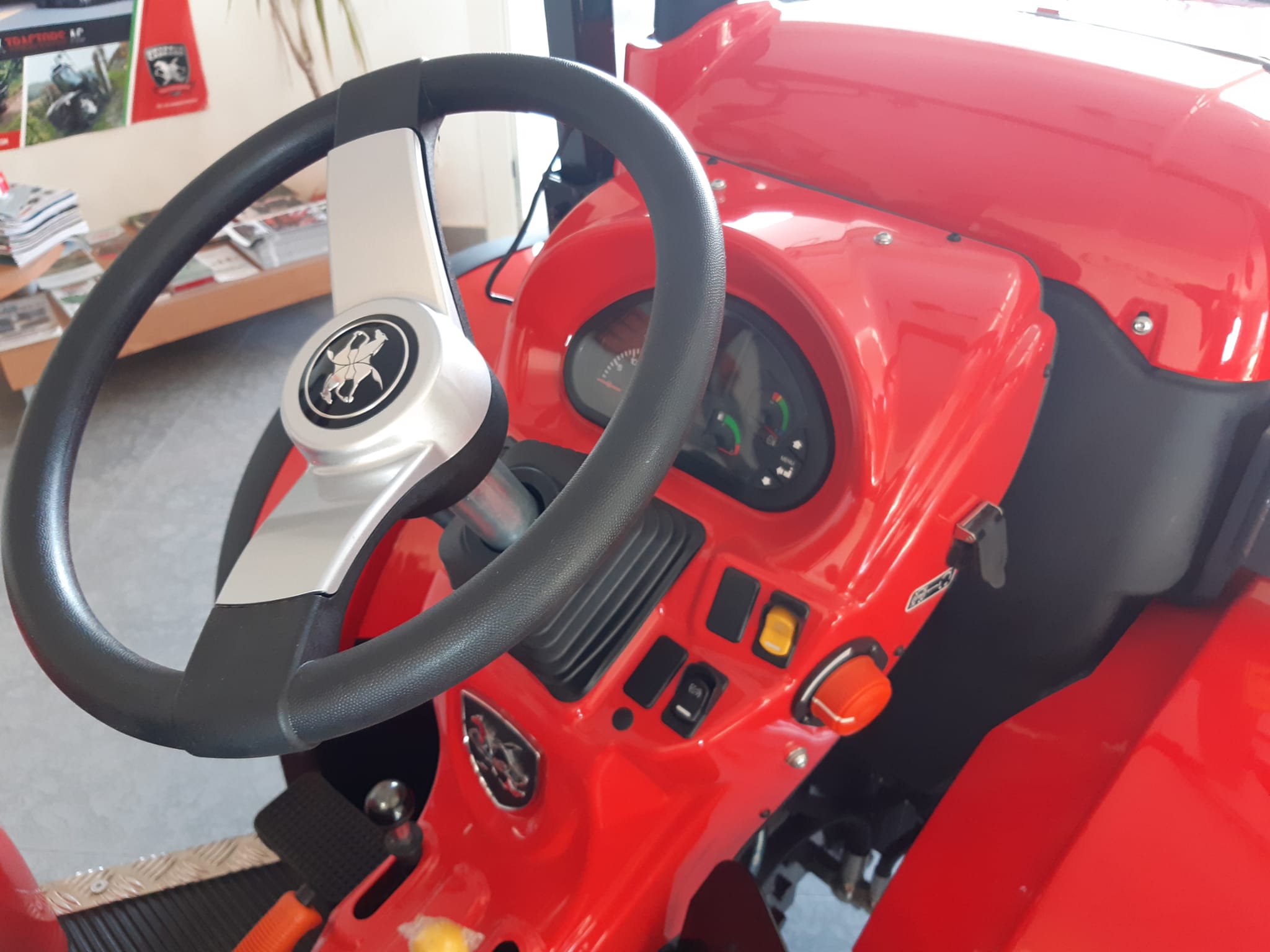 Trattore Nuovo Gommato A. Carraro 4800F-PROMOZIONE - immagine 4