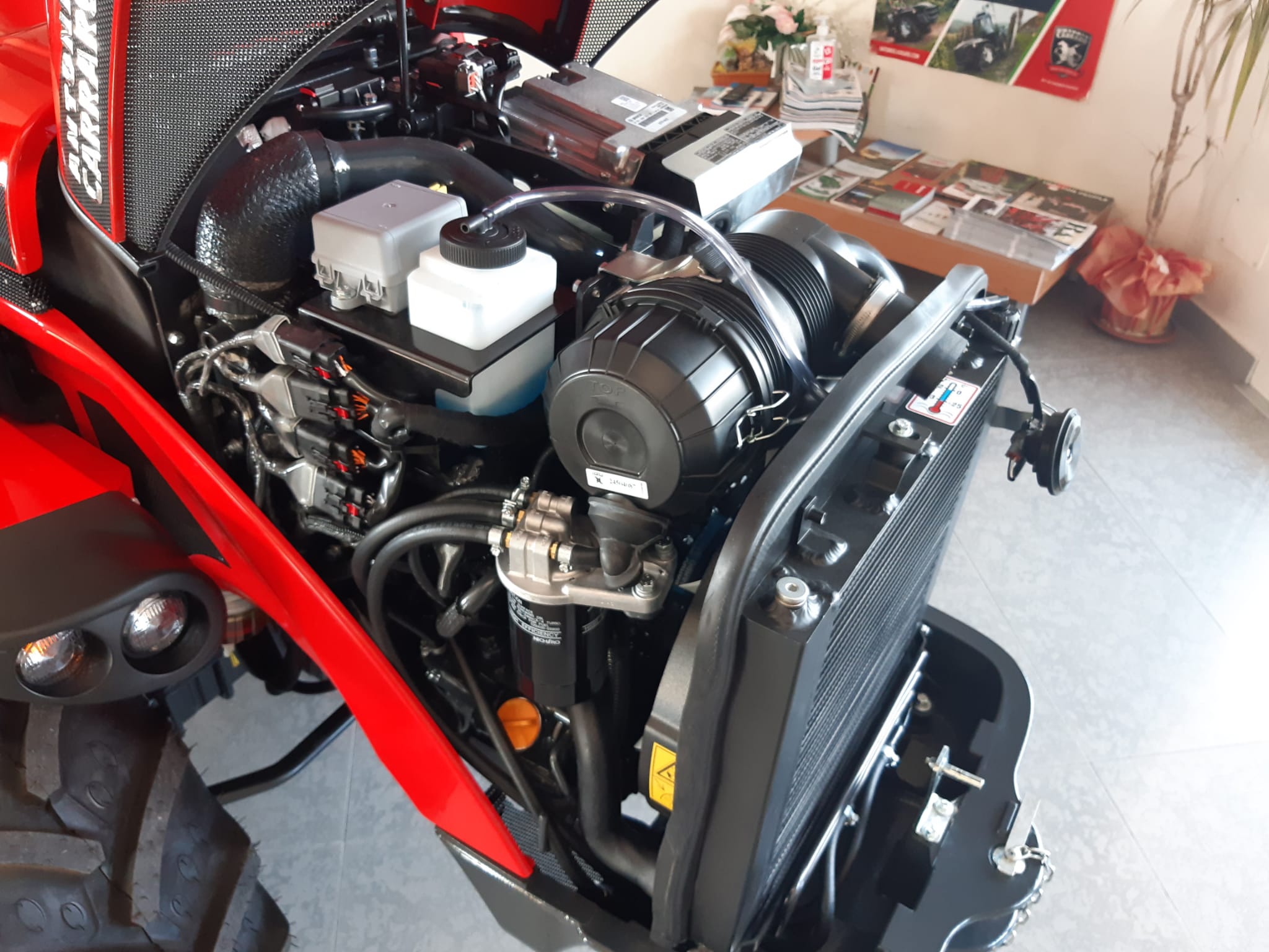 Trattore Nuovo Gommato A. Carraro 4800F-PROMOZIONE - immagine 5