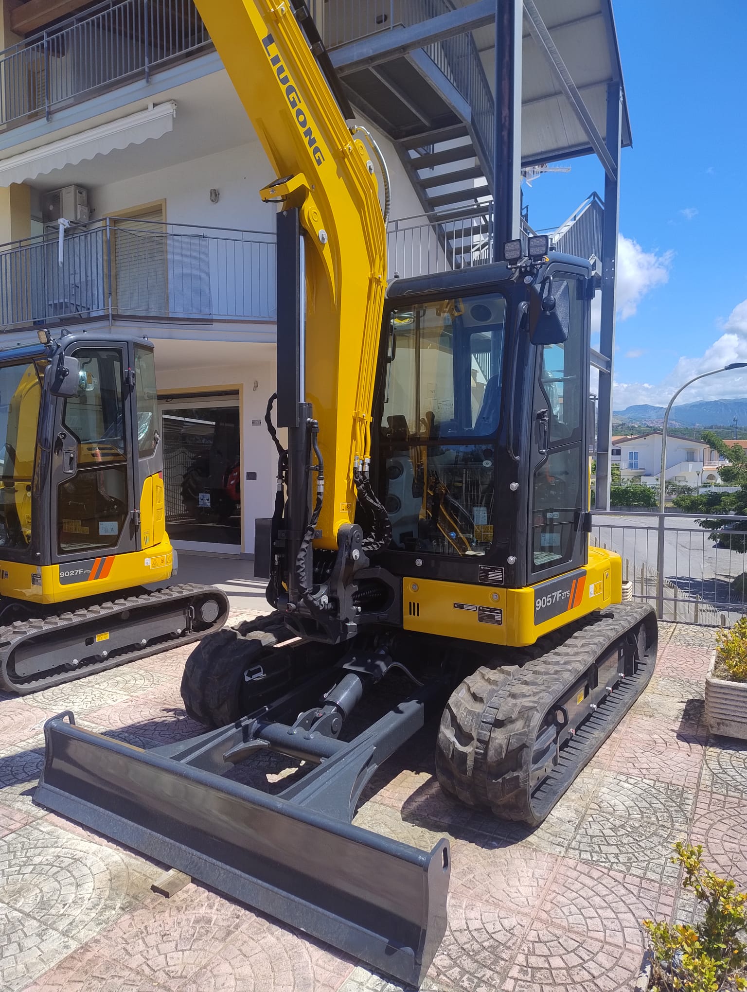 Escavatore Nuovo LiuGong 9057F (57 Quintali)