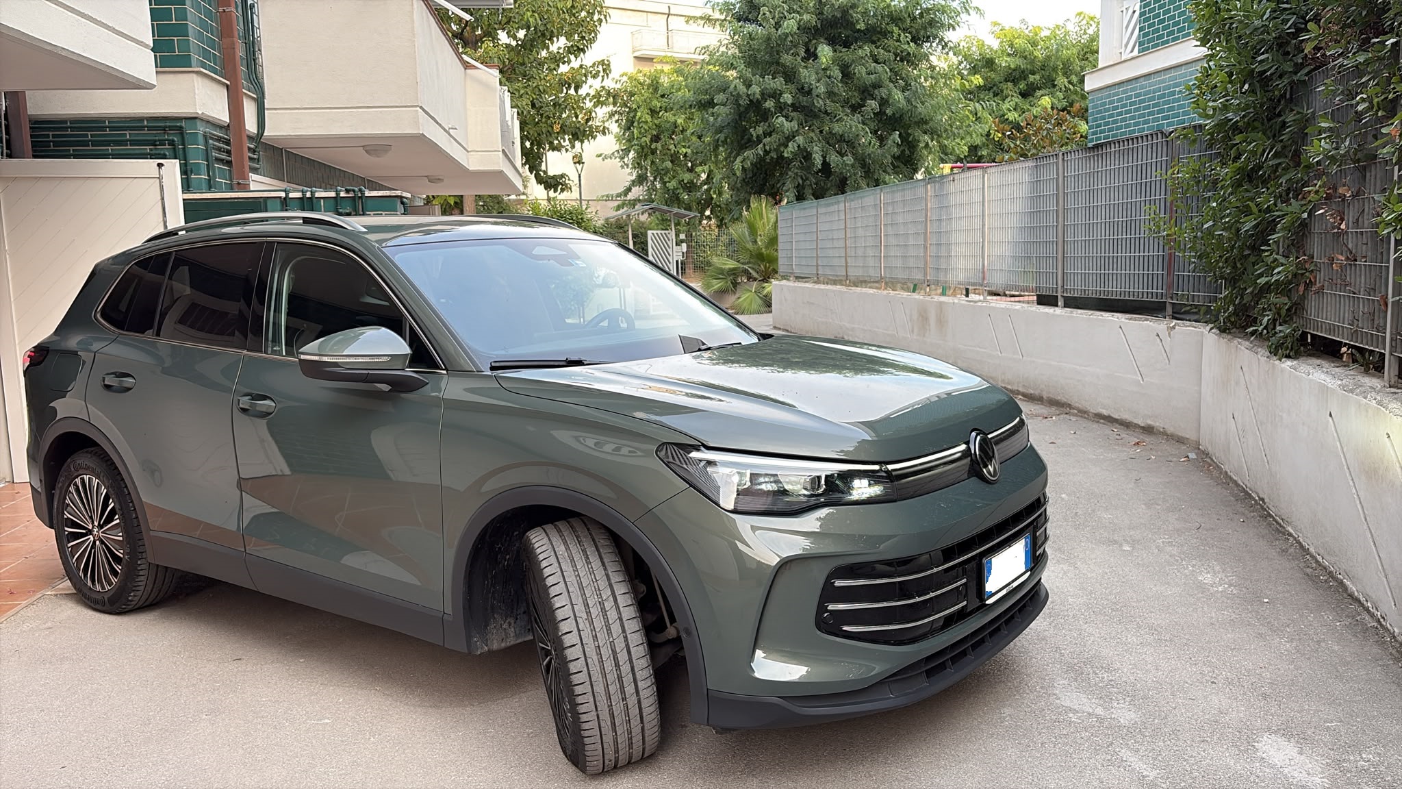 Volkswagen Tiguan 2.0 Tdi Elegance - 2024 - immagine 8